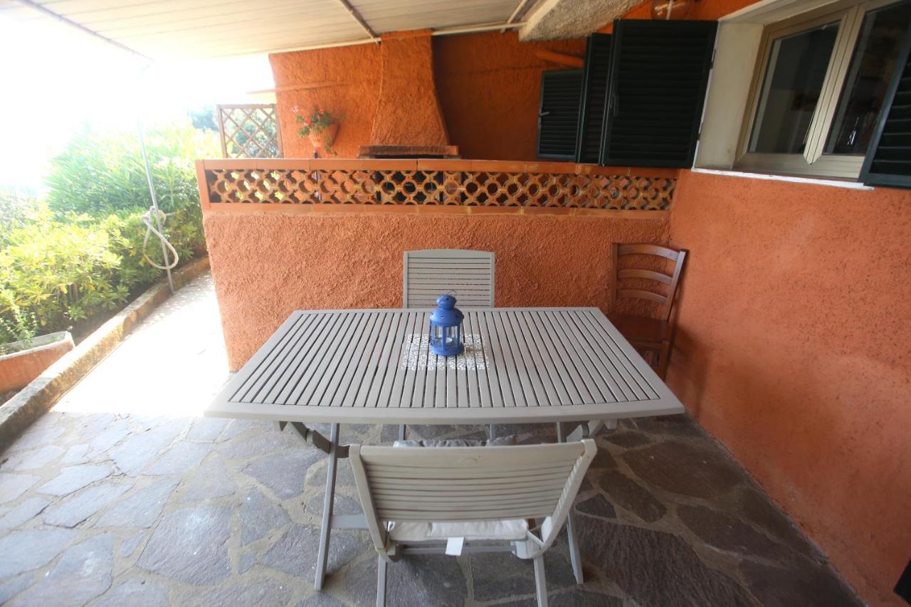 Ca' La Stella Sea-View Apartments Porto Azzurro Exterior photo
